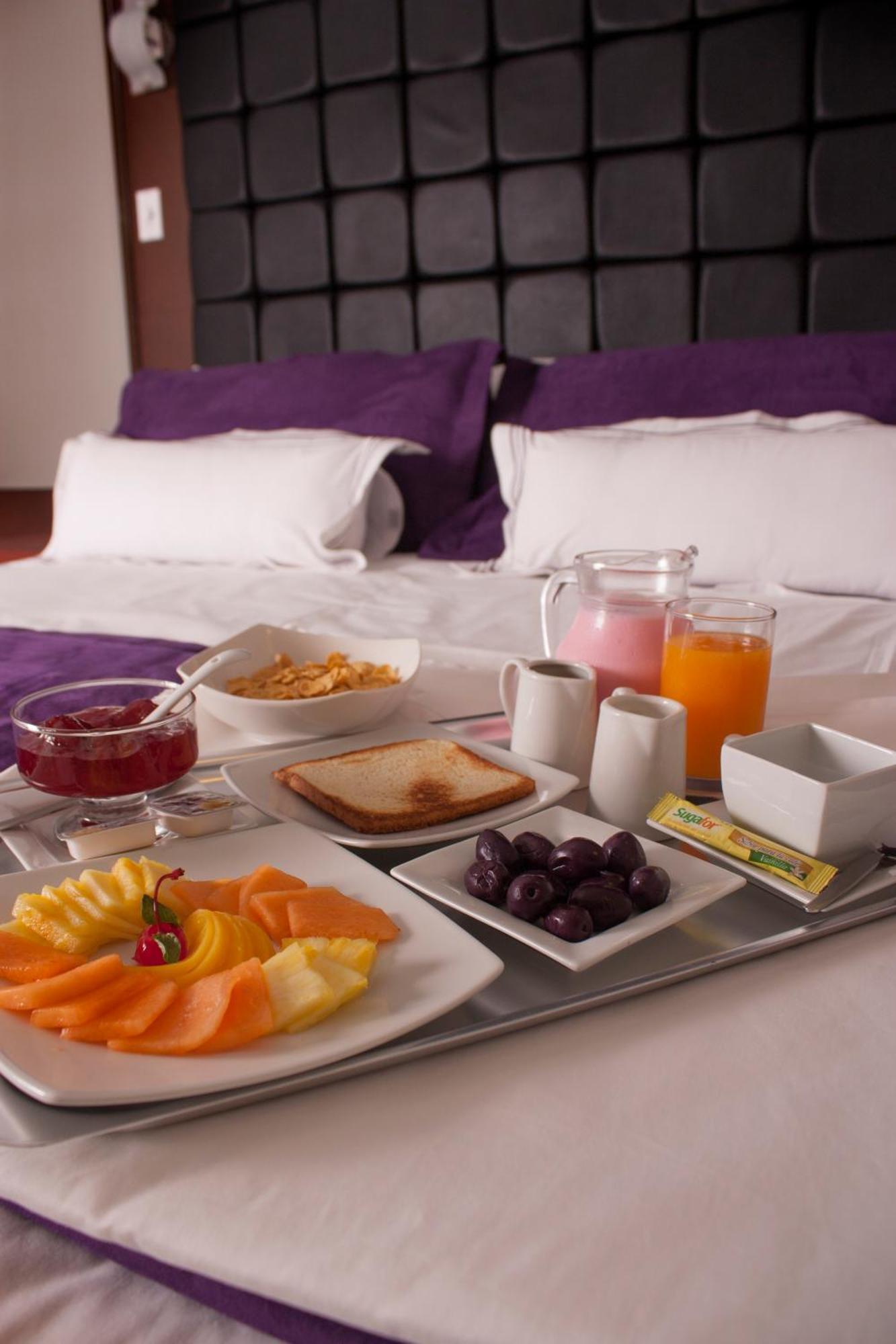 Sunec Hotel Чиклайо Екстериор снимка