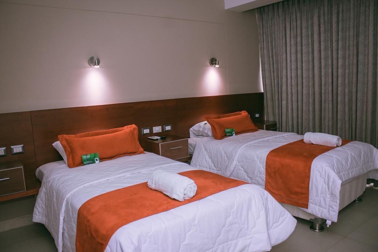 Sunec Hotel Чиклайо Екстериор снимка