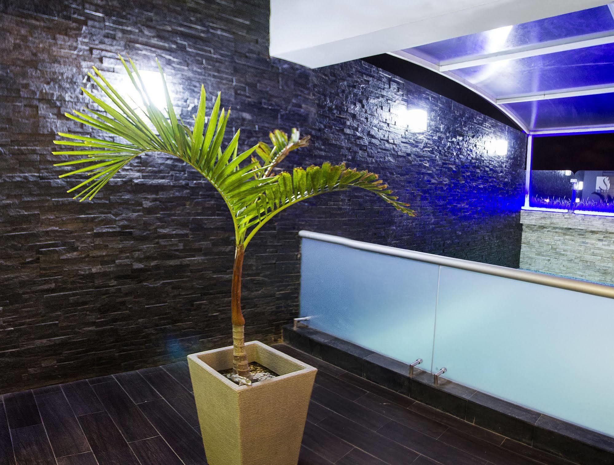 Sunec Hotel Чиклайо Екстериор снимка