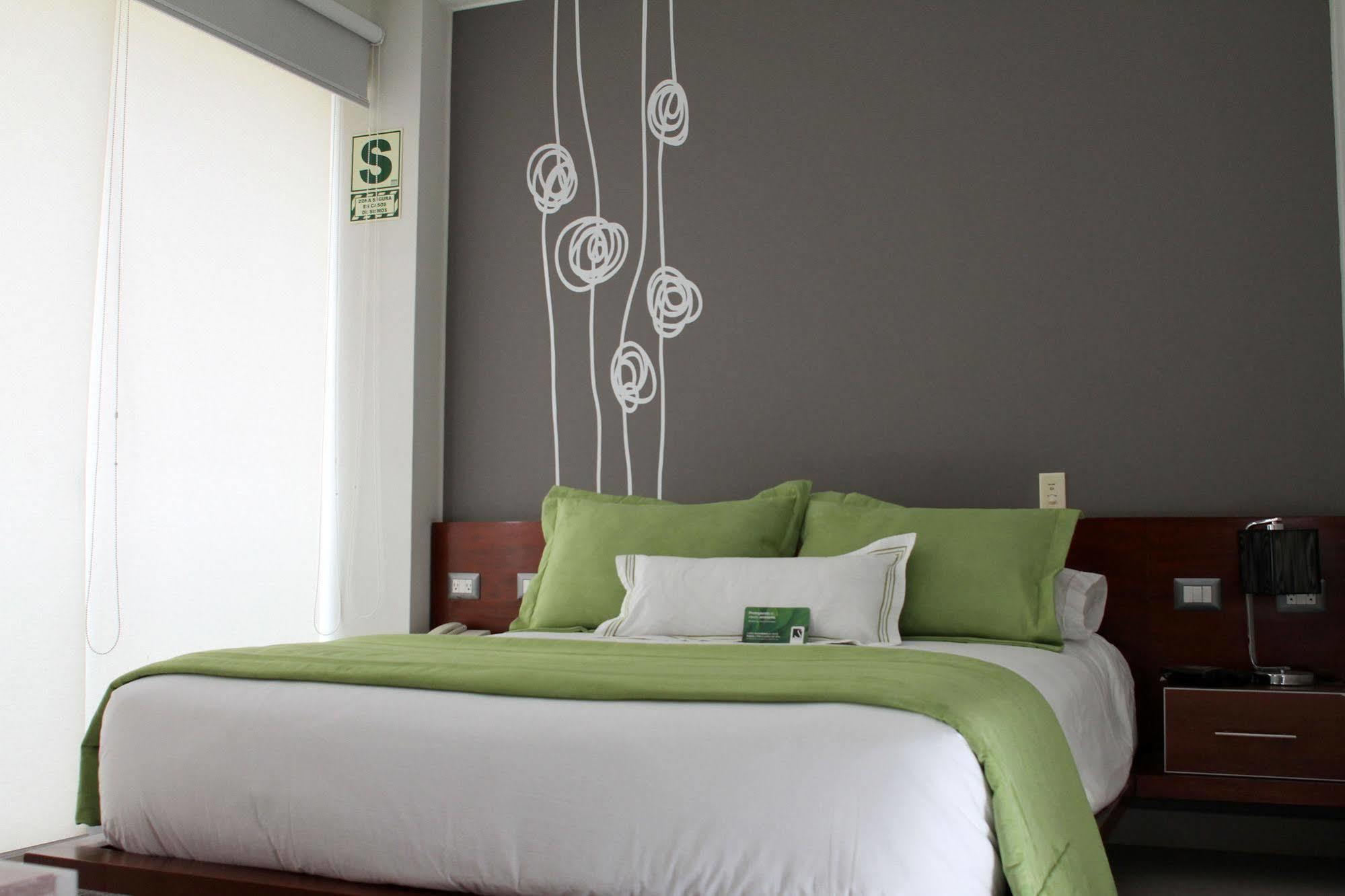 Sunec Hotel Чиклайо Екстериор снимка